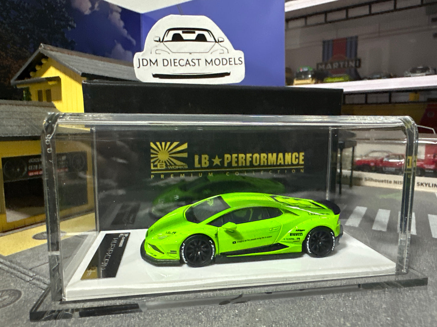 LB PERFORMANCE 1:64 LIBERTY WALK LB-WORKS Huracan LP610 Green Resin