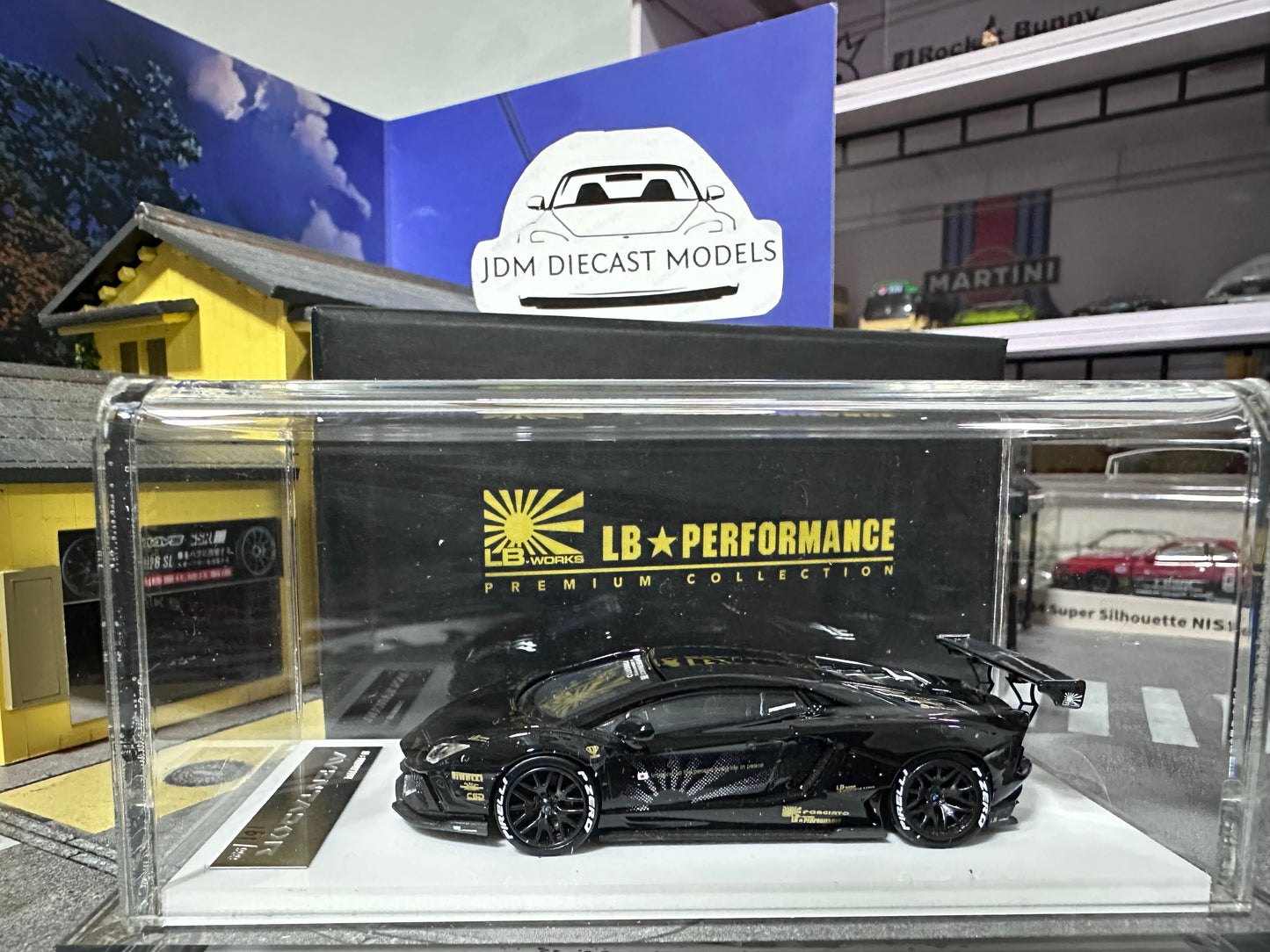 LB PERFORMANCE 1:64 LIBERTY WALK LB-WORKS Aventador LP700 Black Resin