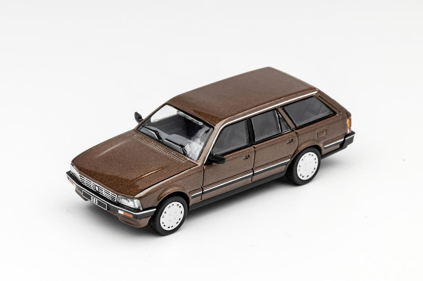 Preorder DCT Peugeot 505 SW